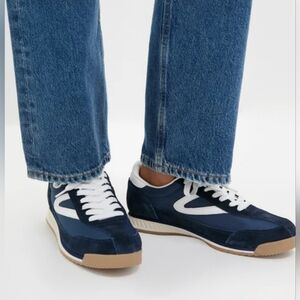 NEW Tretorn Navy and White Rawlins Sneakers Size 7